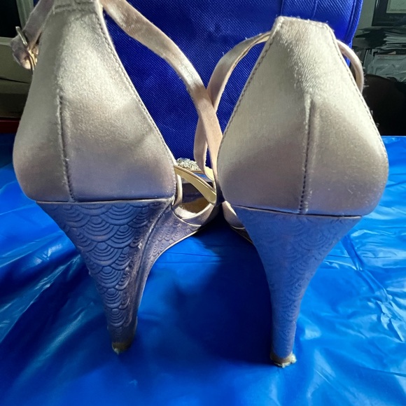 Blush rhinestone wedge sandal - Picture 2 of 4